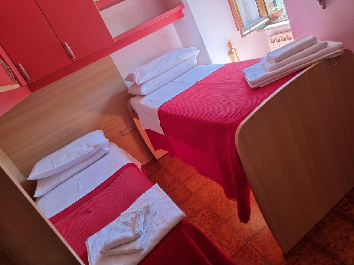 A Casa Di Cristina Apartment กุบบีโอ ภายนอก รูปภาพ
