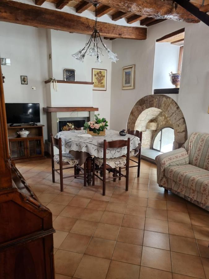 A Casa Di Cristina Apartment กุบบีโอ ภายนอก รูปภาพ